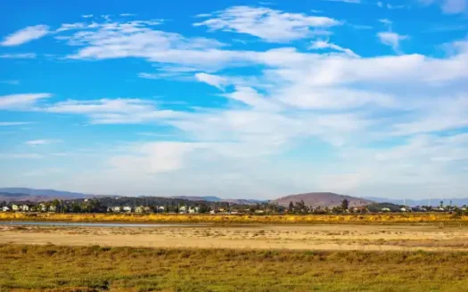 قطعة 17 فدان بالتجمع السادس – 4 نواصى